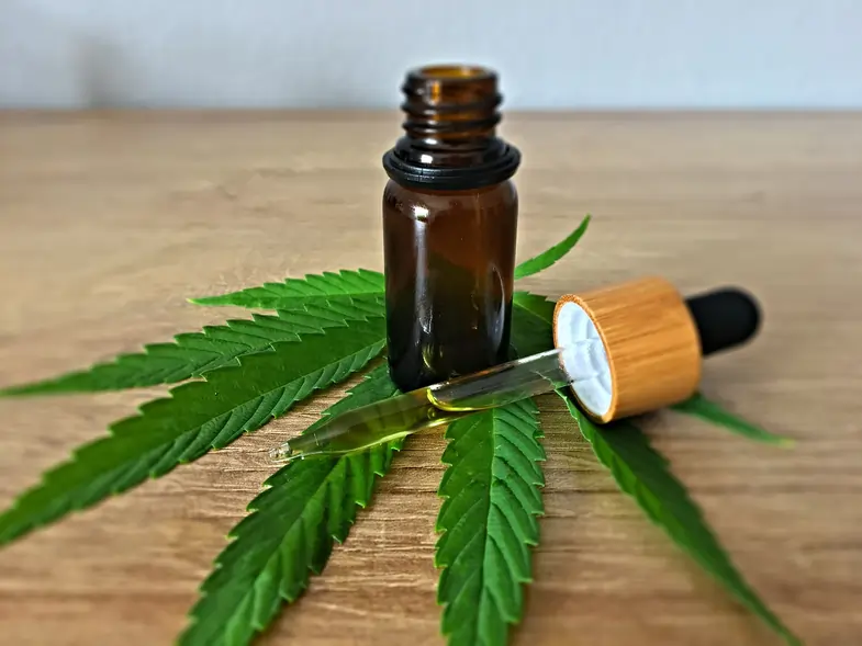 Pequeño vial de aceite de CBD | Justbob